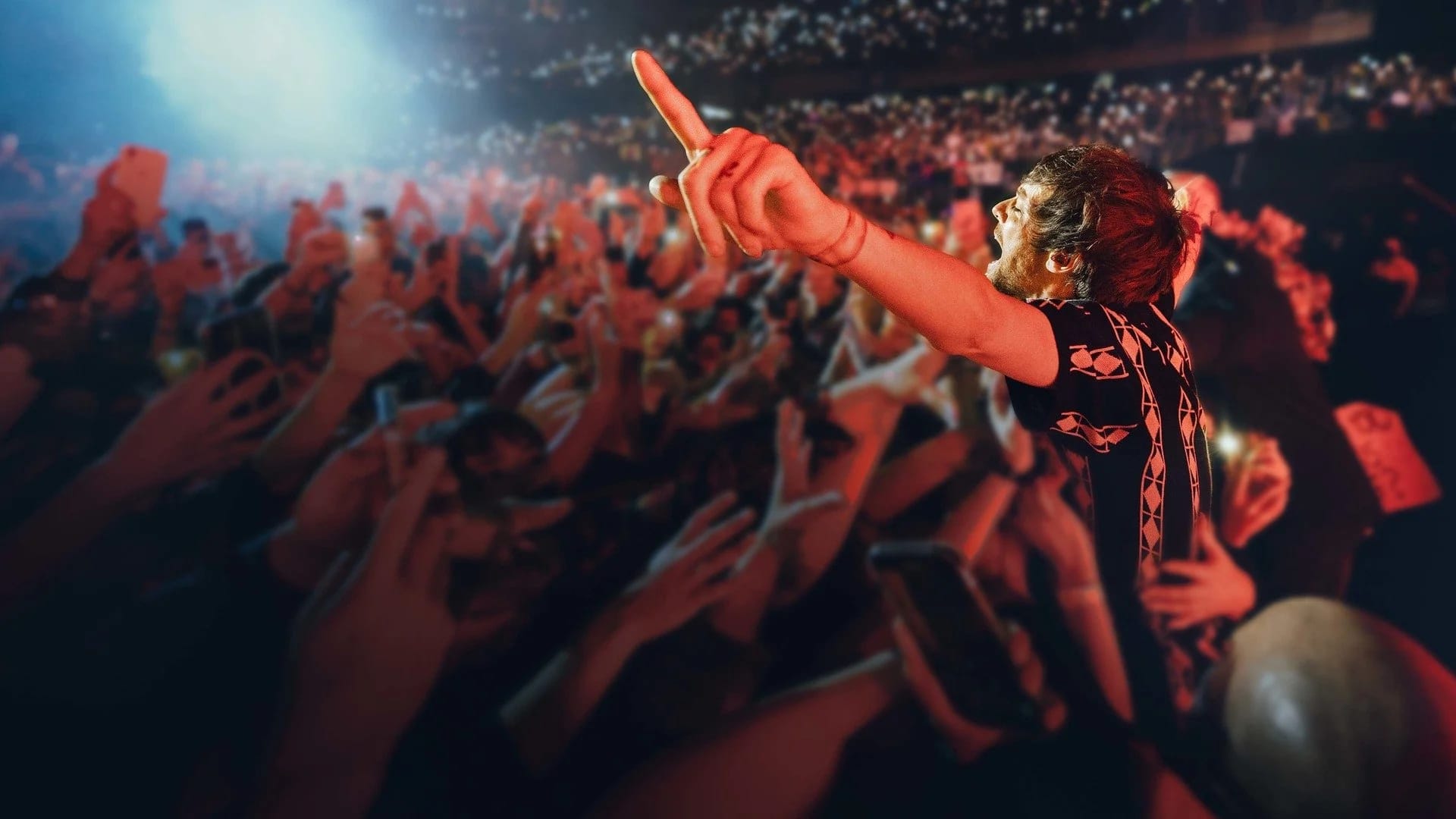 لوئیس تاملینسون: همه این صداها