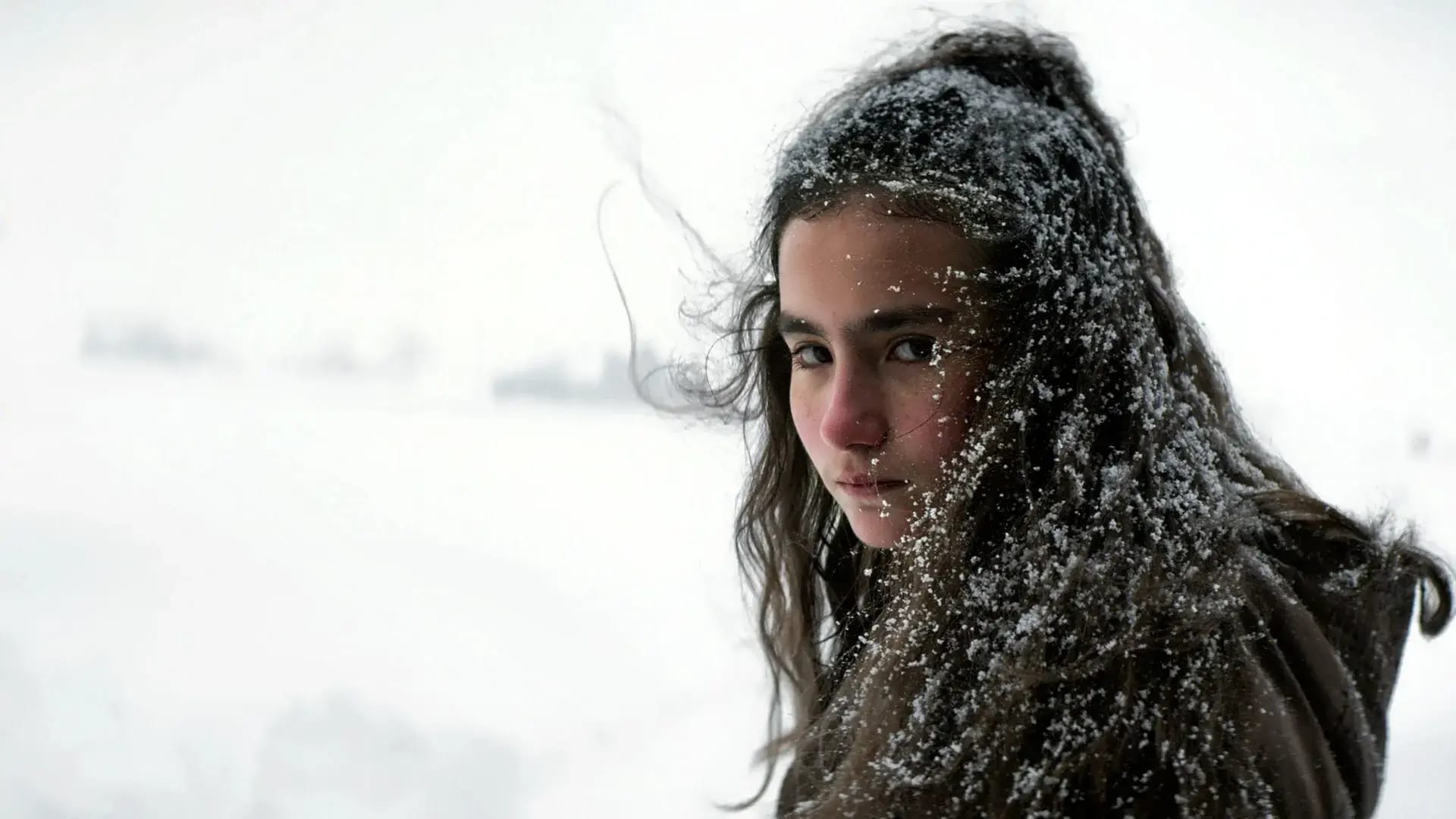 روی علف های خشک