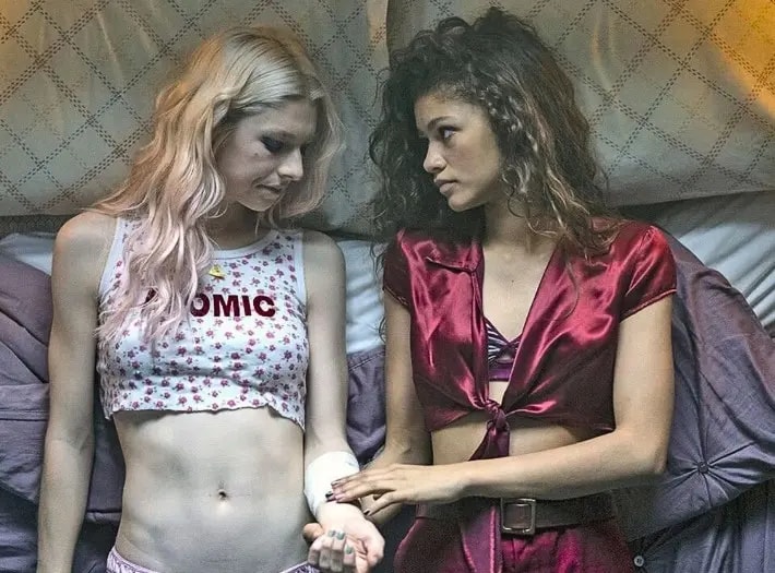 آیا نسل جدید، از صحنه‌های جنسی سریال و فیلم بیزاره؟